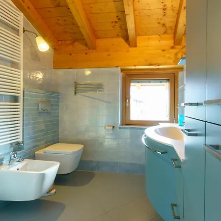 Casa vacanze Maurizia Domaso